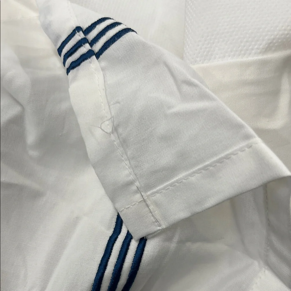 Liz Claiborne White/ Navy blue stripes bedding drop 78by 80 KS